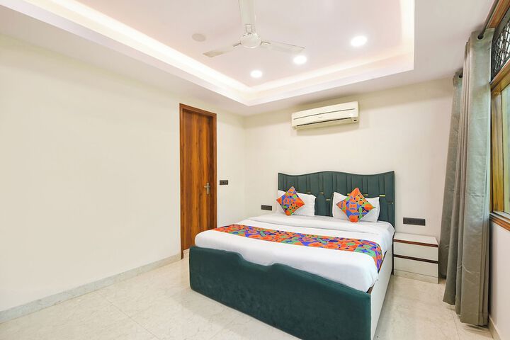 Room 18 of 29