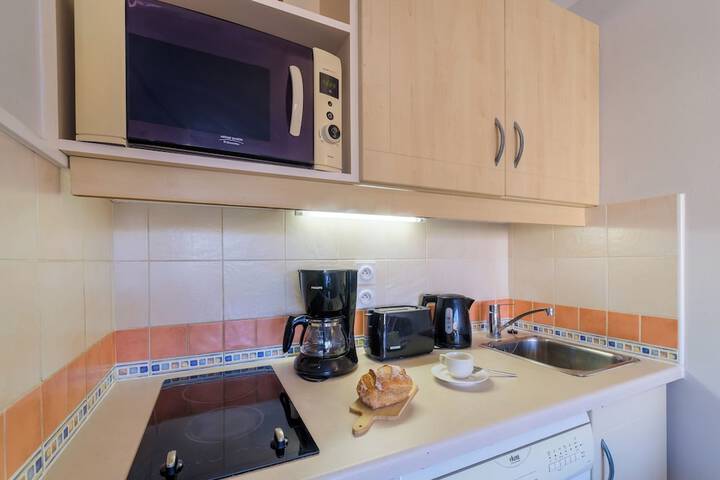 Private kitchenette