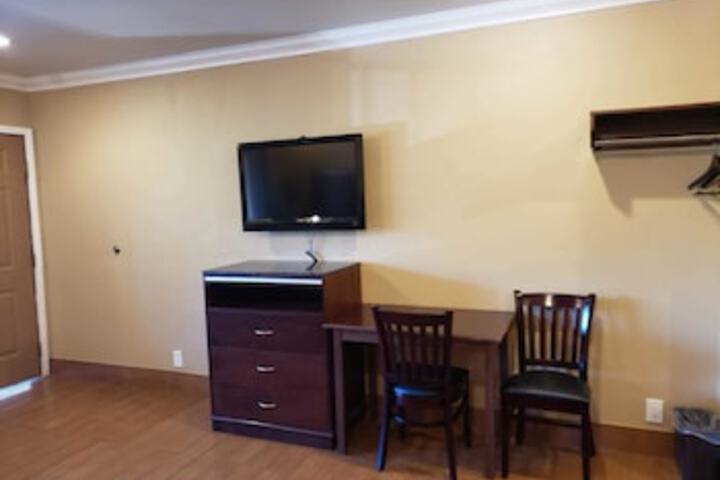 Room 16 of 126