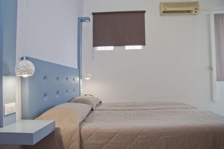 Room 28 of 80
