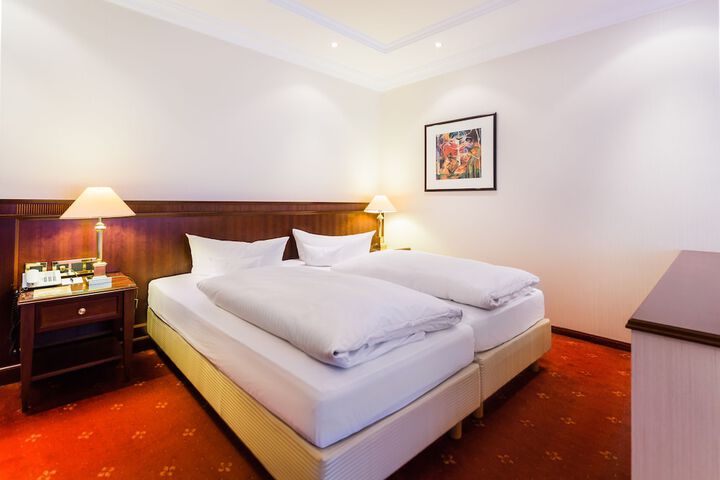 Room 20 of 95