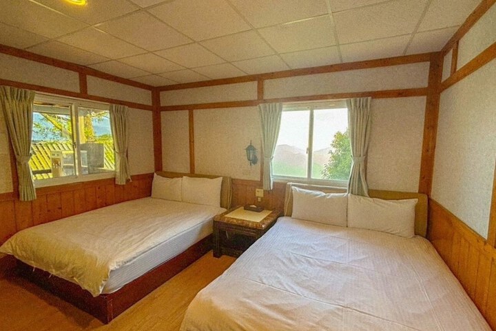 Room 7 of 38