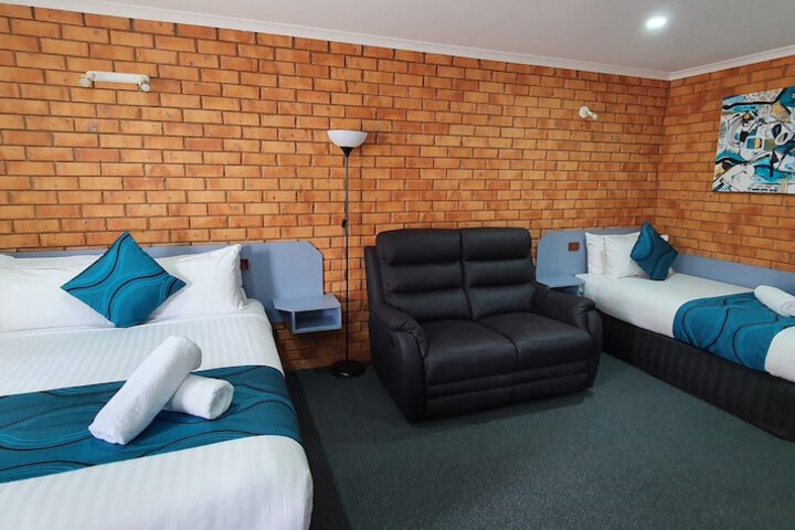 Room 3 of 30