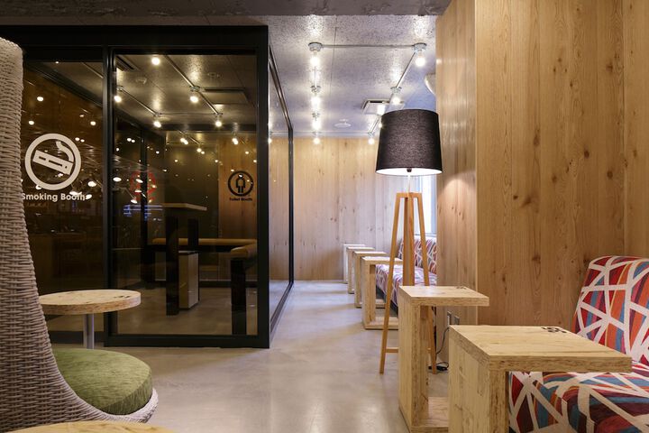 Entrance & Lobby