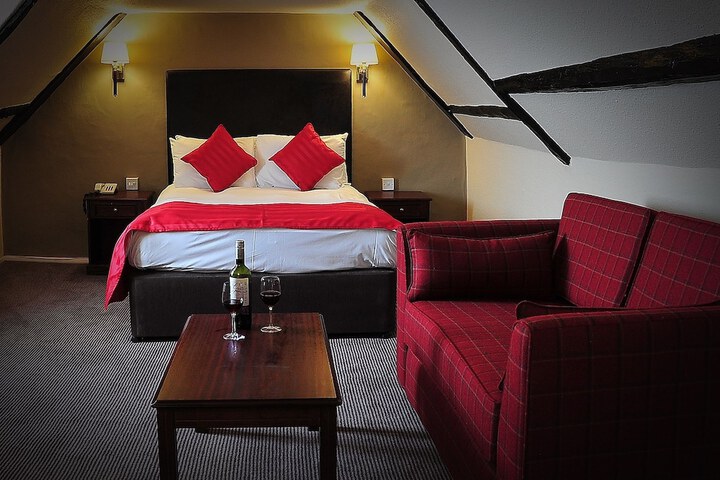 Room 9 of 49