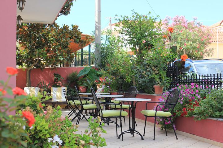 Terrace/Patio 21 of 43