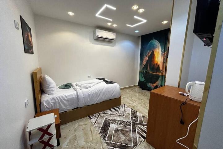 Room 49 of 102