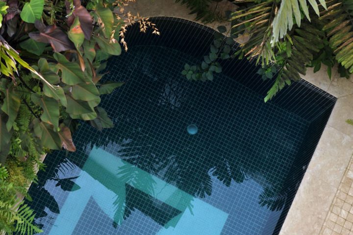 Pool Hotel