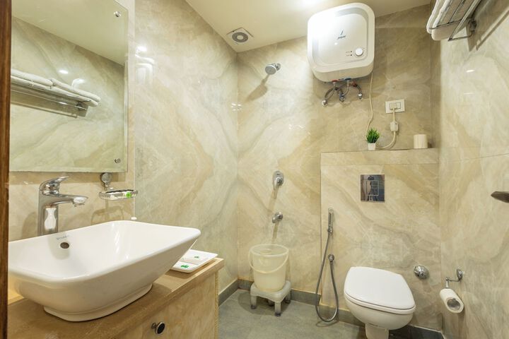 Room 15 of 30