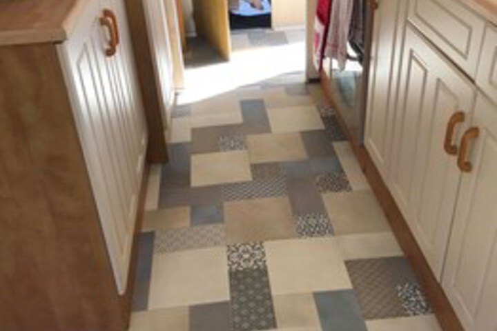 Room 14 of 28
