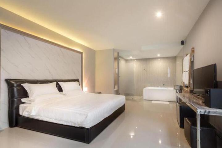 General 21 of 44