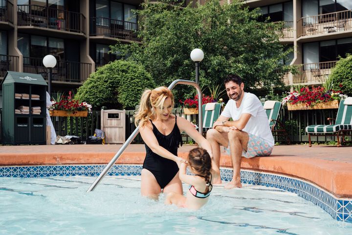 Pool 54 of 151