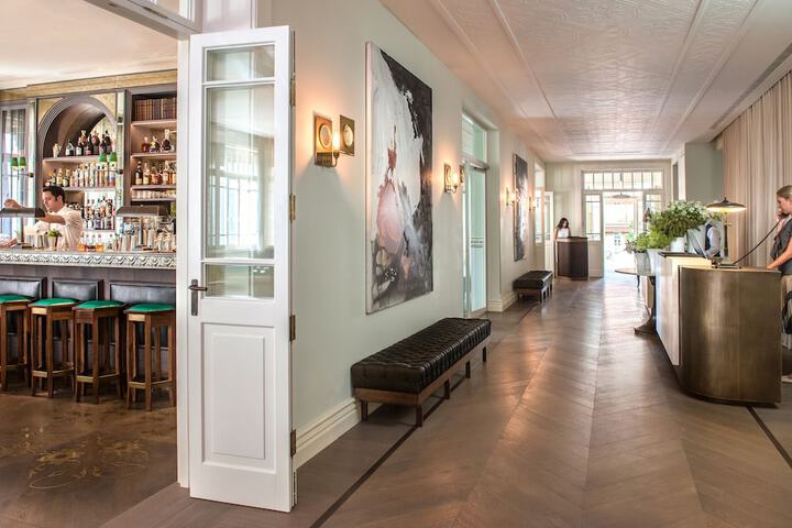 Lobby Photo