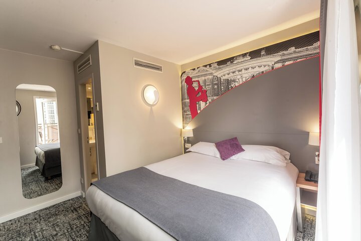 Room 16 of 43