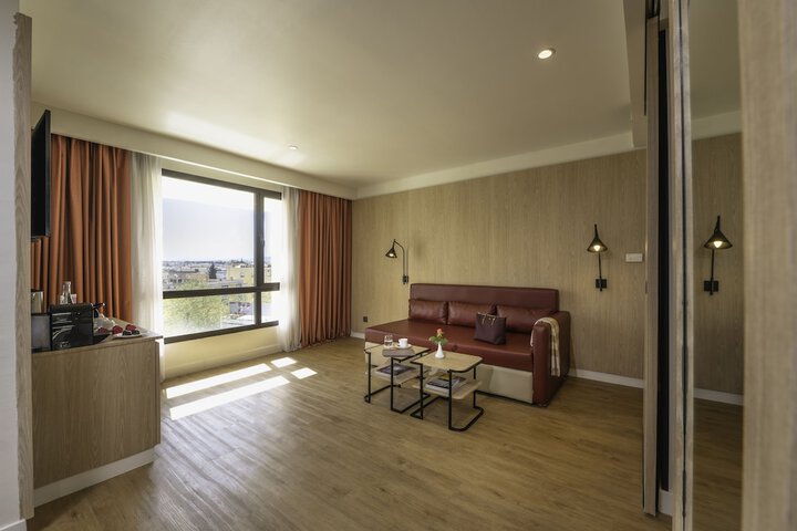 Room 21 of 76