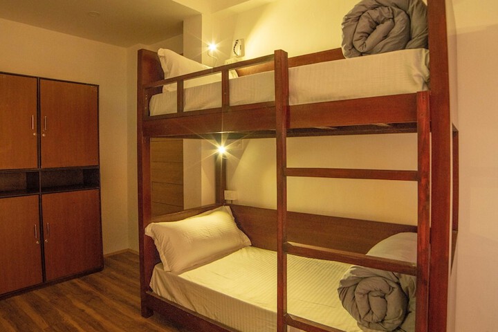 Room 21 of 80