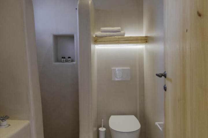 Room 113 of 142