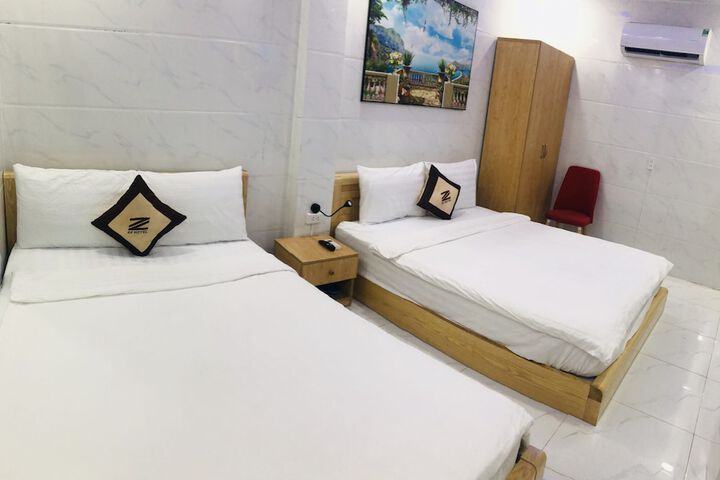 Room 3 of 31