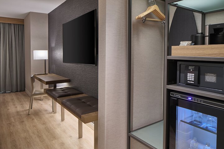 Room 40 of 90