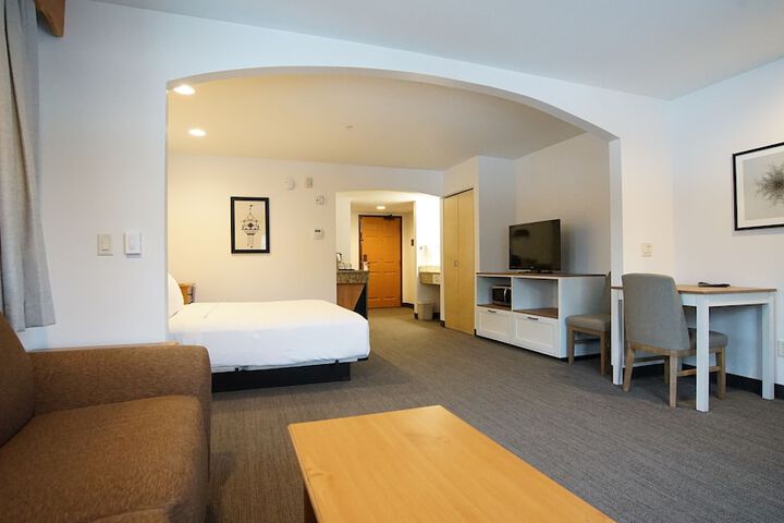 Room 83 of 150
