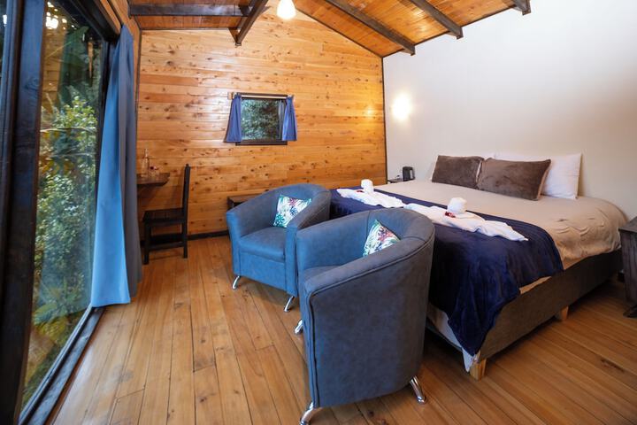Room 4 of 20