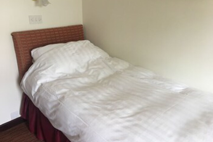 Room 45 of 85