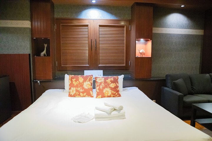 Room 72 of 257