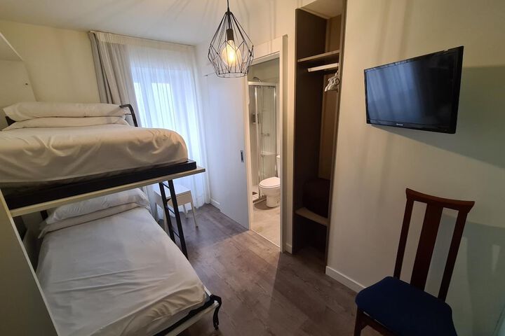 Room 43 of 72