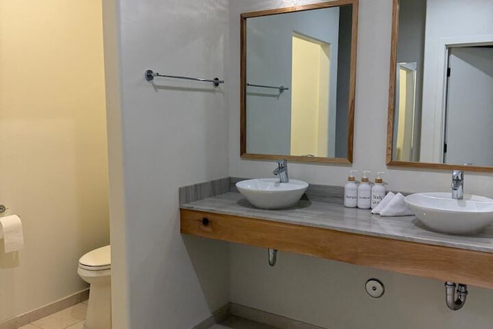 Room 116 of 153