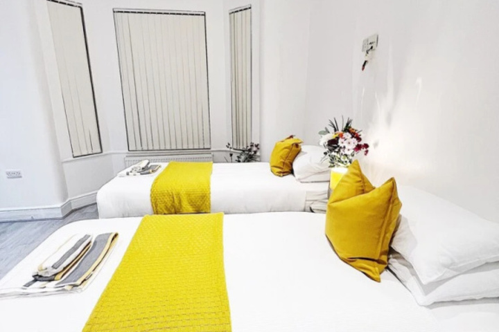Room 2 of 14