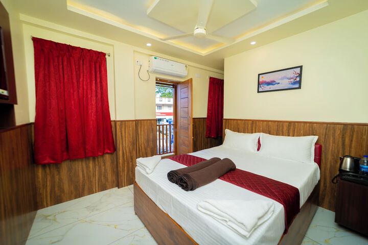 Room 5 of 20
