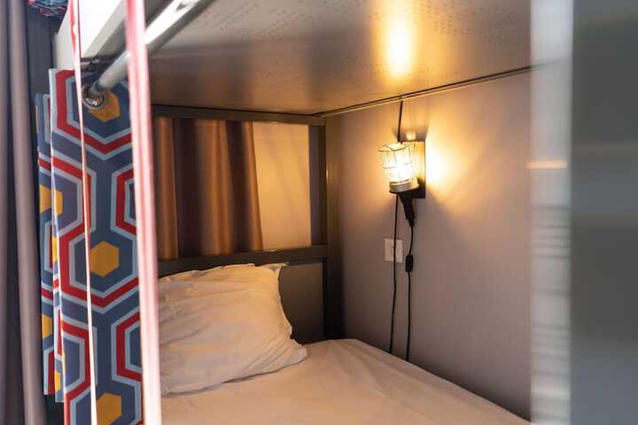 Room 12 of 48