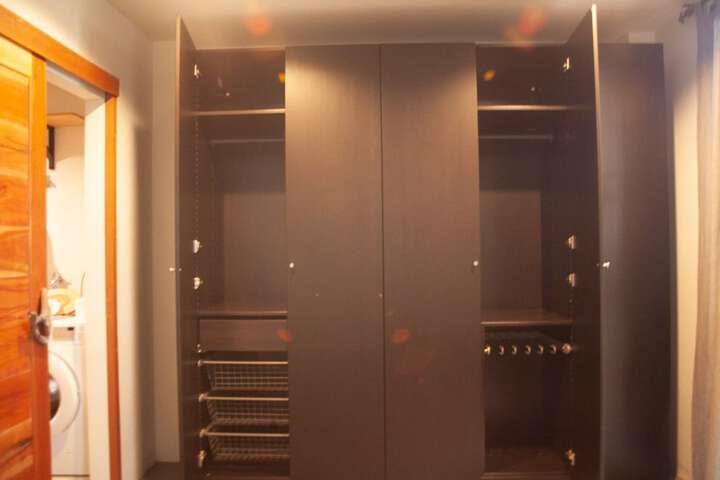 Room 13 of 117