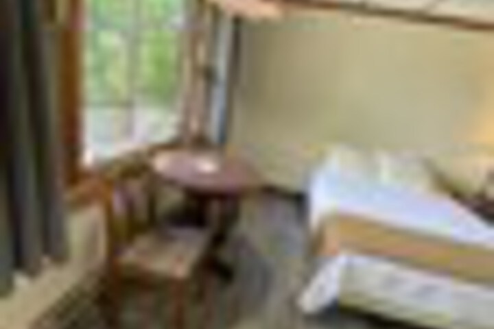 Room 56 of 342