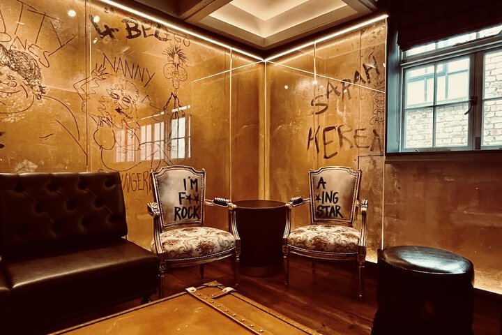 Room 39 of 87