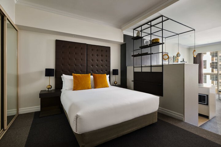 Room 26 of 88