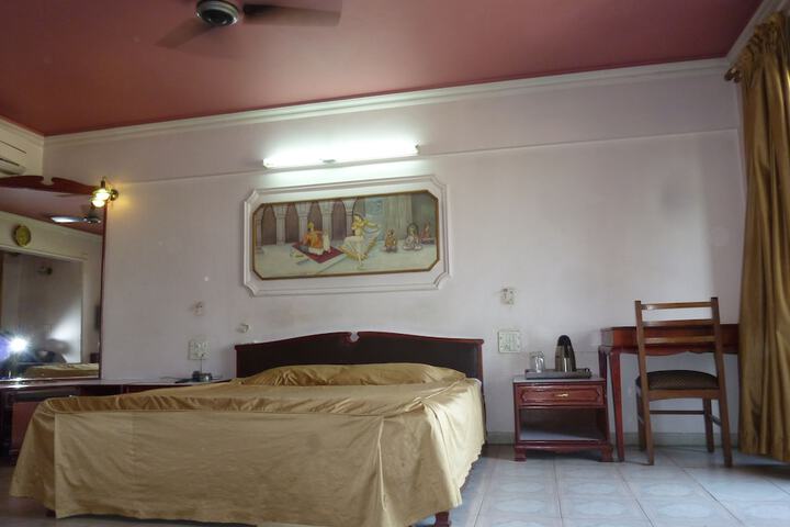 Room 21 of 45