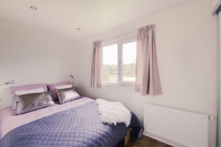 Room 45 of 143