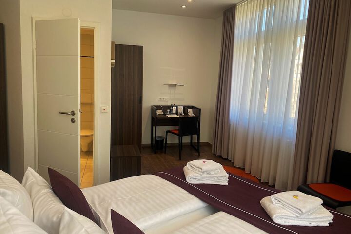 Room 11 of 47