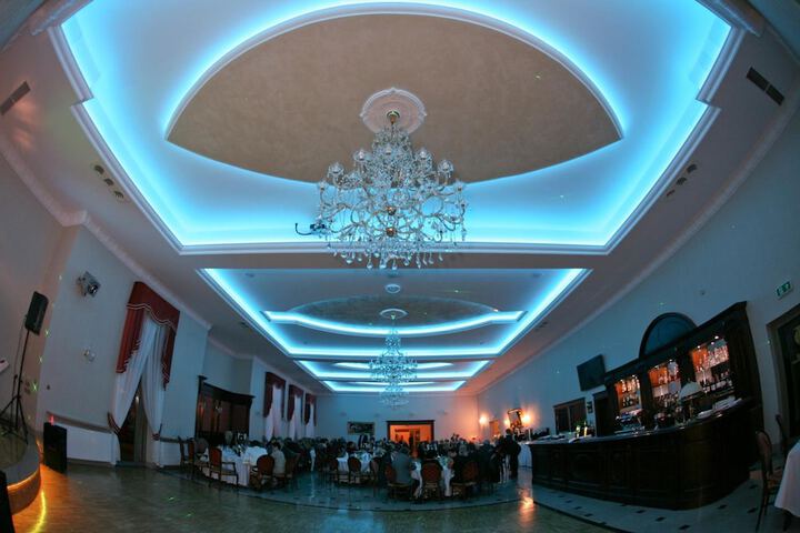 Ballroom/Hall 53 of 63