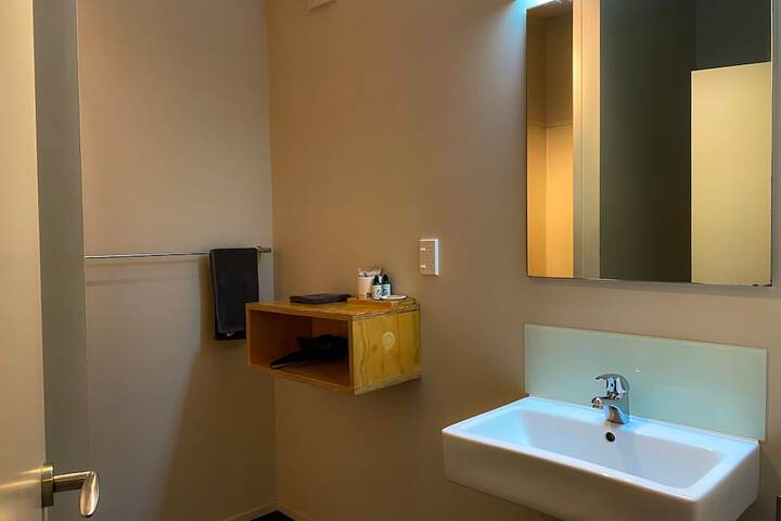 Room 42 of 46