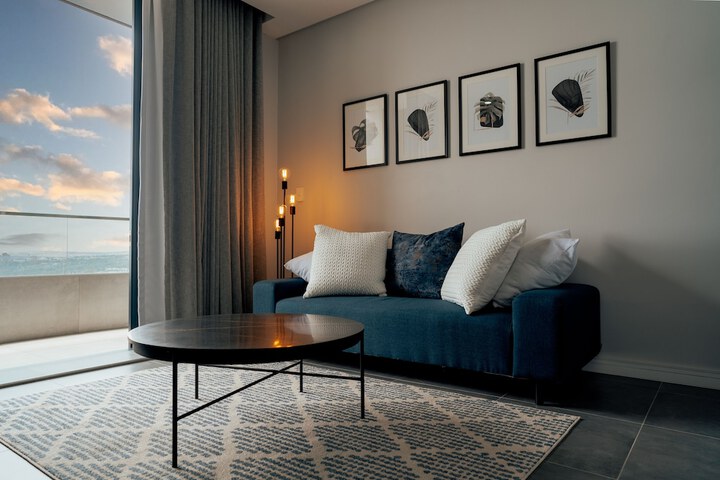 Room 33 of 60
