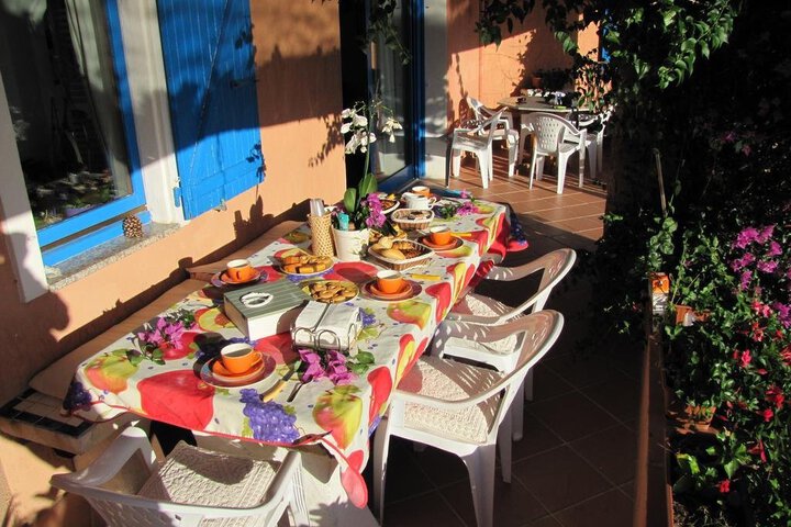 Photo 11