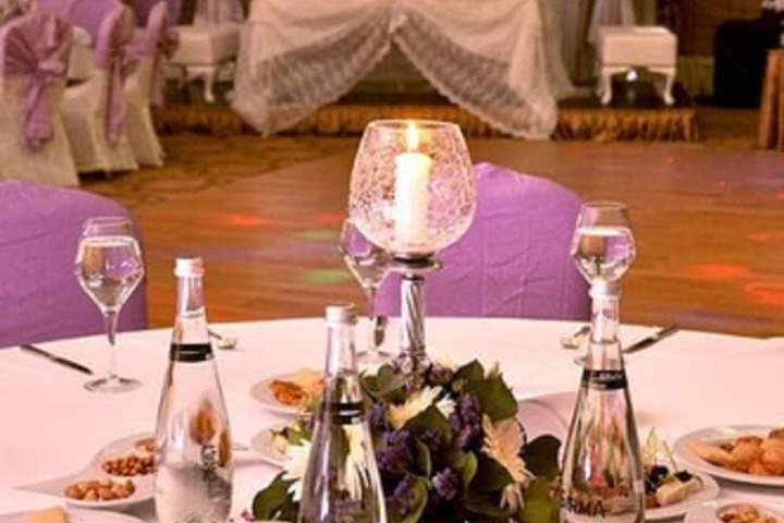 Ballroom/Hall 42 of 62