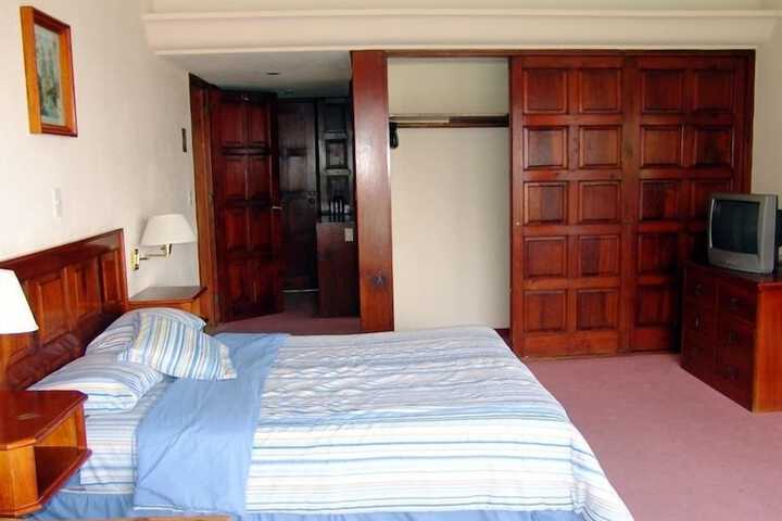 Room 14 of 60