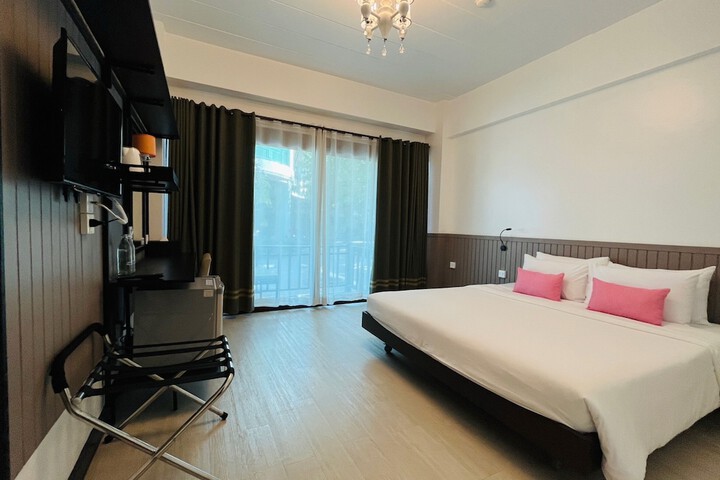 Room 18 of 51