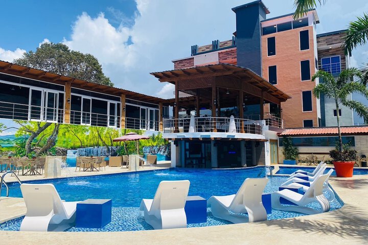 Hotel 19 of 19