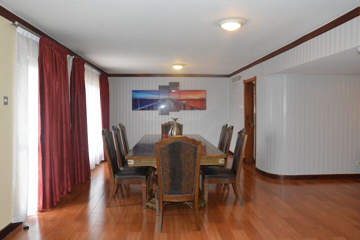 Room 19 of 48