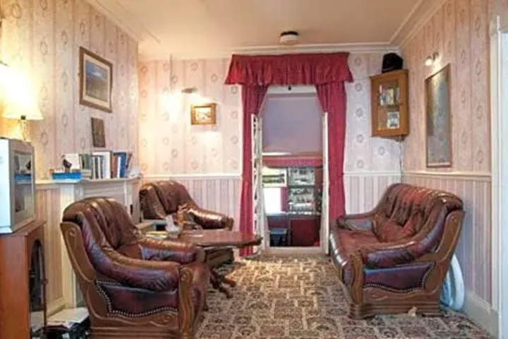 Room 5 of 5