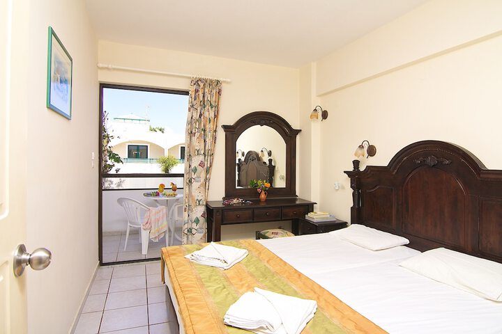 Room 32 of 62